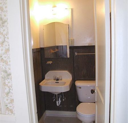 bathroom vanity