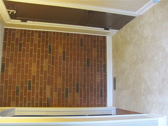 5th image of 1133 N Berwick Ave