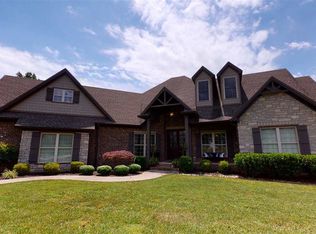 4569 Fairvue Farm Ct, Bowling Green, KY 42104