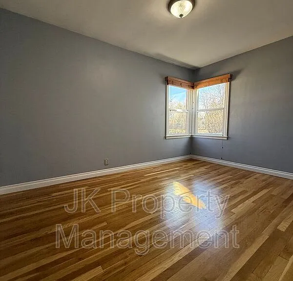 2416 4th Ave S — Photo 14