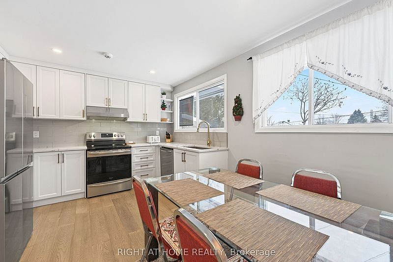 Ottawa House for rent - 4 Bedrooms — photo 11