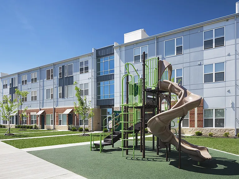 Legacy Pointe at Poindexter Apartments — Photo 24