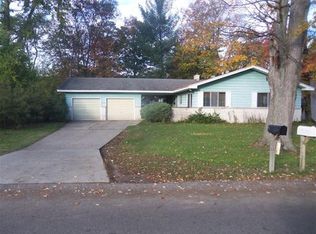 317 Forrest St, Wayland, MI 49348