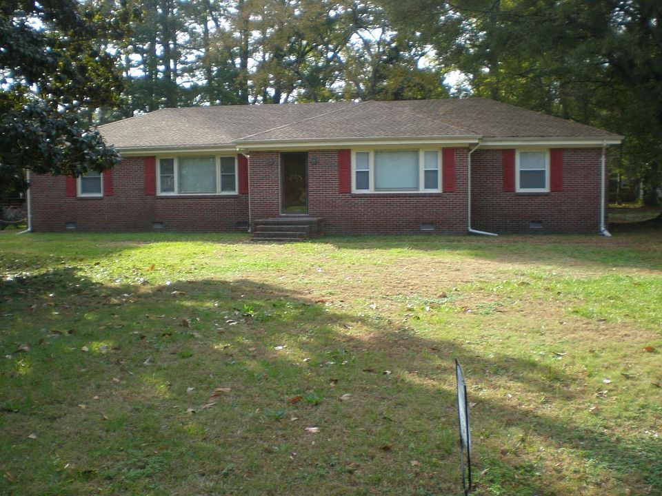 1st image of 116 Hall Dr #A