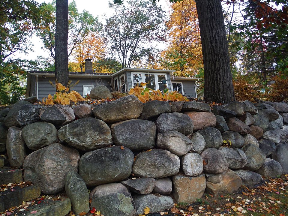 1st image of 222 Arrowhead Dr