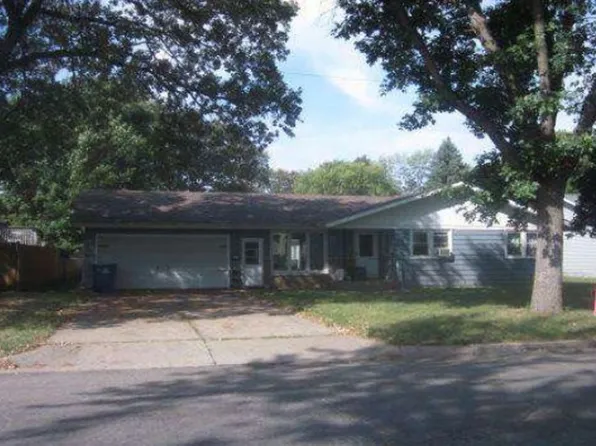 1105 Broadway Ave S, Sauk Rapids, MN 56379