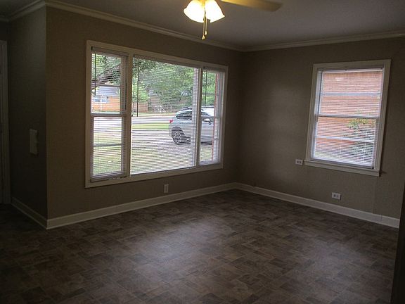 5th image of 5 Meadow Dr