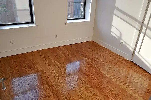 Rented by Premier Metro Realty Corp | media 34