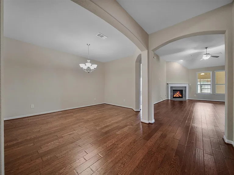 25208 Forest Ledge Dr — Photo 4