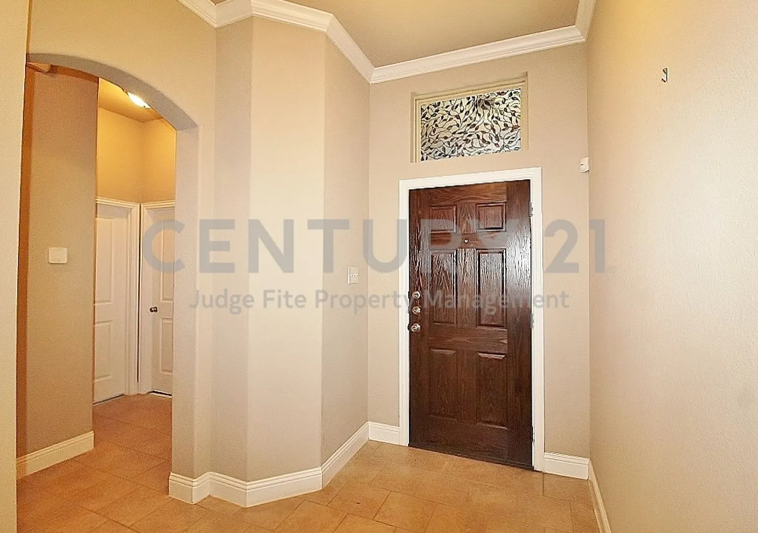 Wonderfully Maintained 3/2/2 in Waxahachie For Rent! — Photo 3