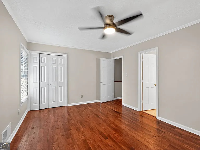 898 Chippendale Ln — Photo 12