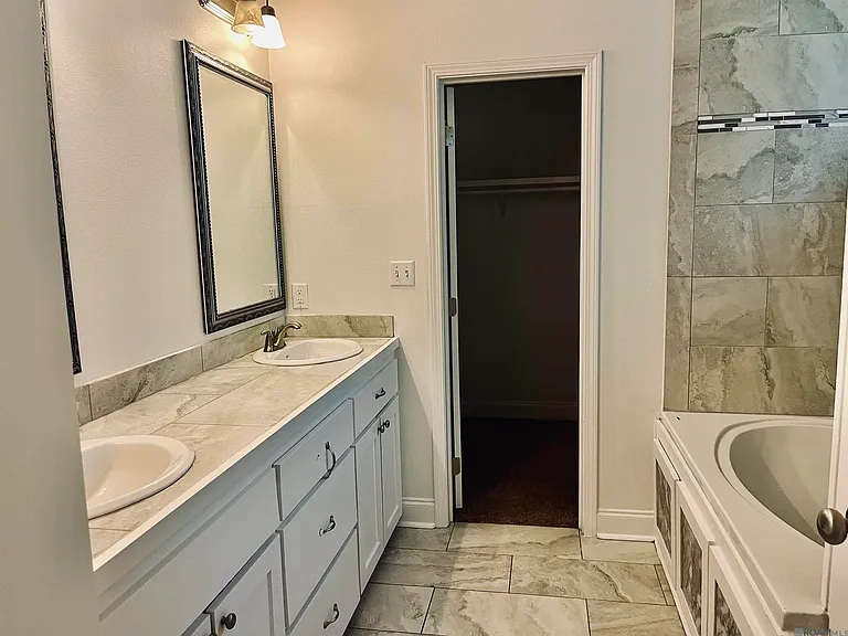 10836 Field Pointe Dr — Photo 6