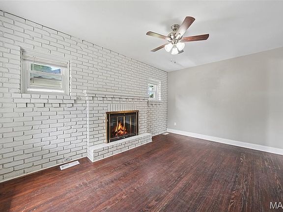 2nd image of 7619 Fairham Ave