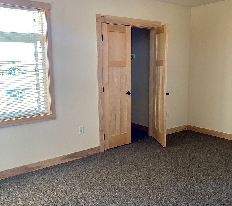 Grand Apartments River Falls, WI Zillow