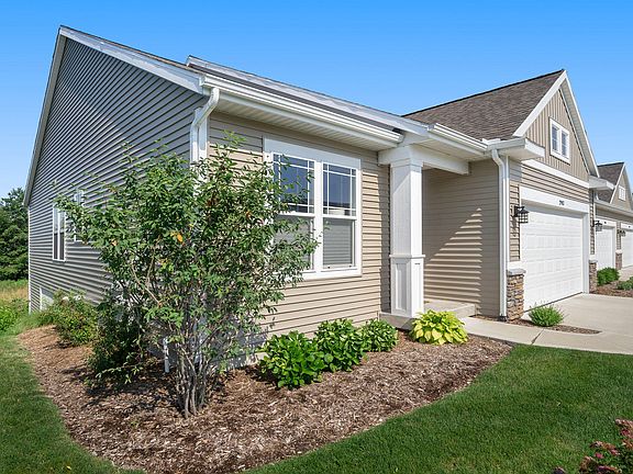 2nd image of 2983 Loganberry Ln