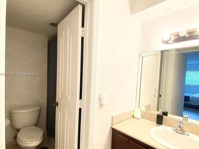 445 SW 11th St #107 — Photo 6