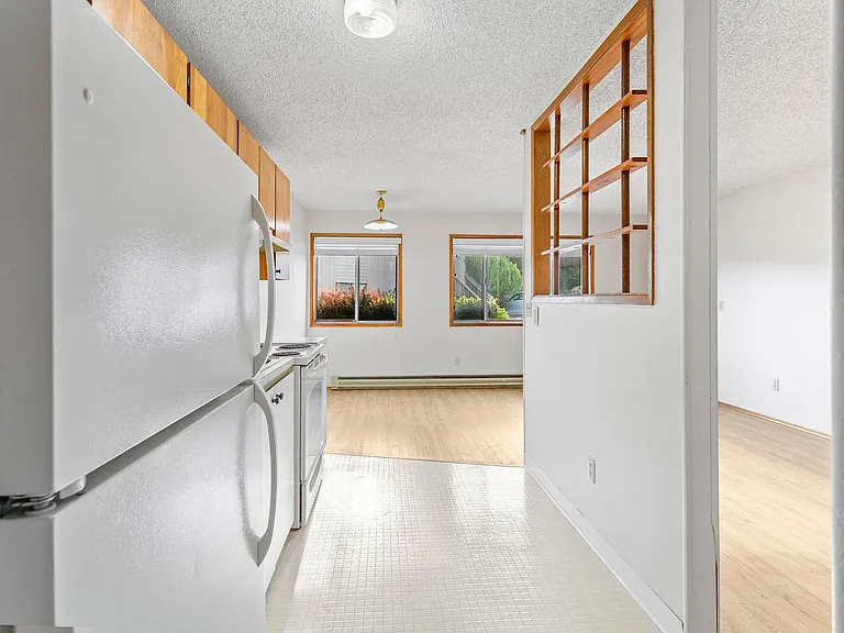 1508-1520 SW Dewitt St — Photo 14