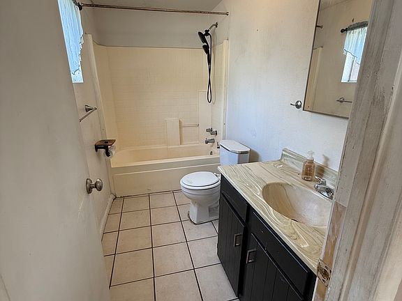 5th image of 2315 W Vista Ave #1
