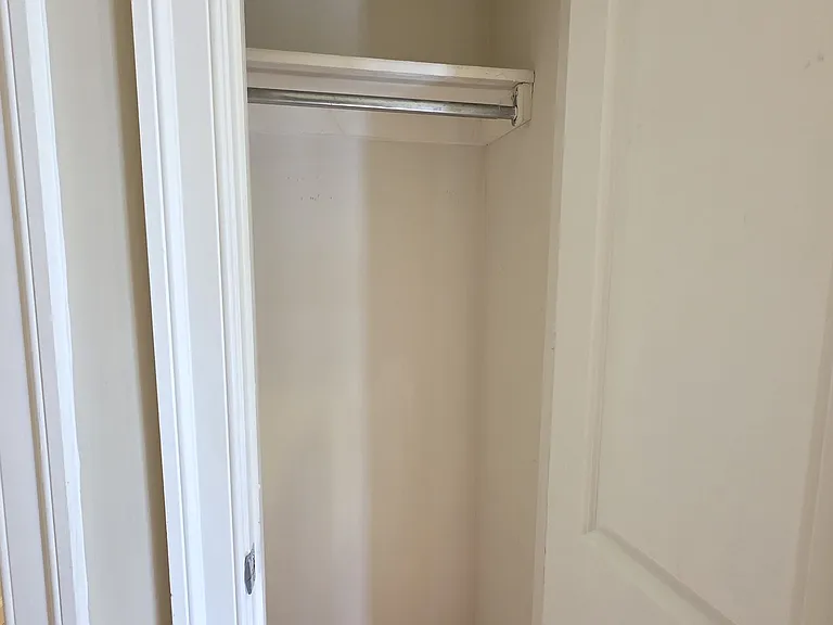 1114 Pine St #2 — Photo 6