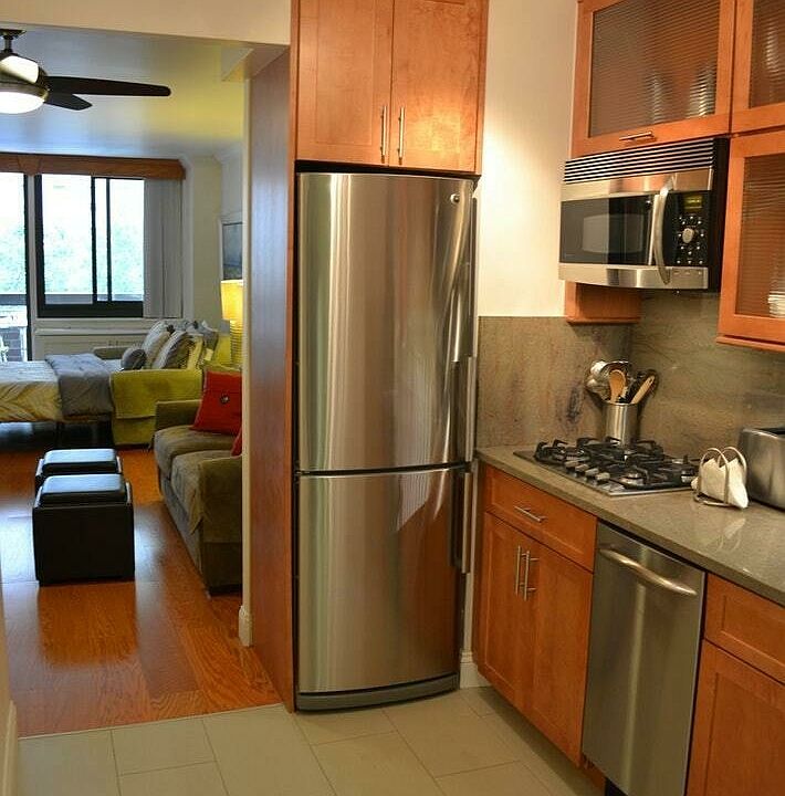 1st image of 347 W 57th St APT 4E