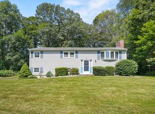 12 Wedgewood Ln, Millbury, MA 01527