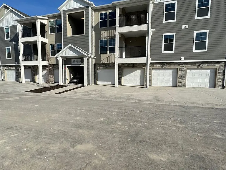1342 N 3650 W #W303 — Photo 2