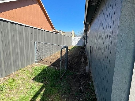 2nd image of 2604 Wiley Dr