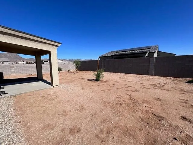 2843 E Luna Vis — Photo 29