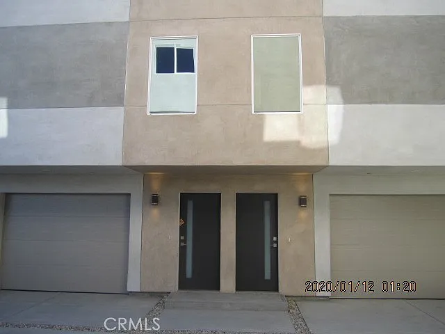 3 bed, 1357 sqft, $3,495 — Photo 2