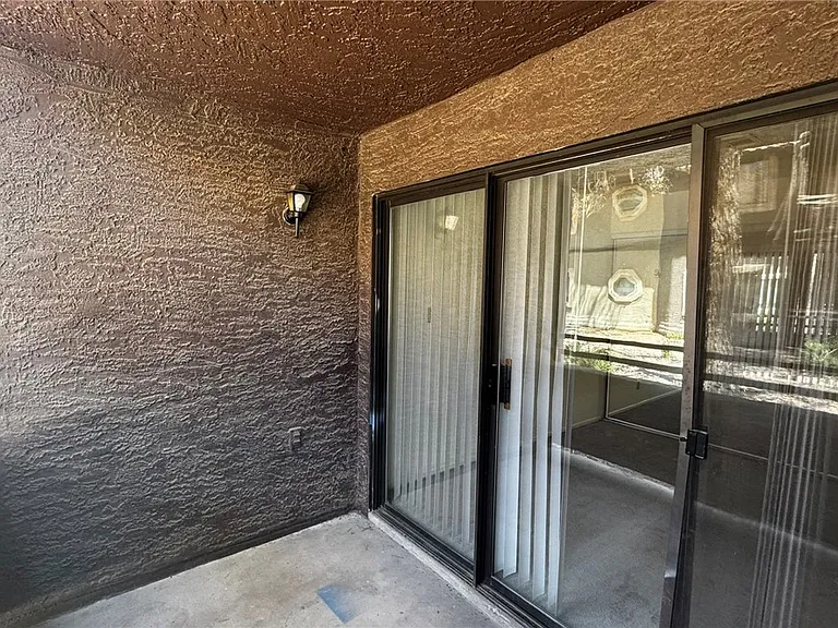5044 S Rainbow Blvd #104 — Photo 14