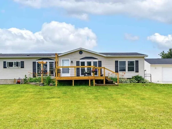 4377 Genesee Rd, Lapeer, MI 48446