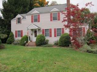 17 Crestview Rd, Denville, NJ 07834