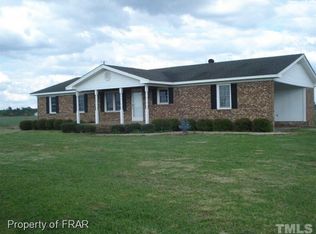 2363 Woods Crossroads Rd, Benson, NC 27504