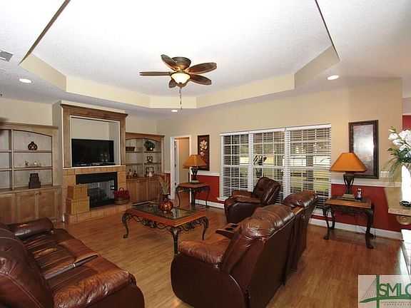 5th image of 114 Thorn Bush Ct