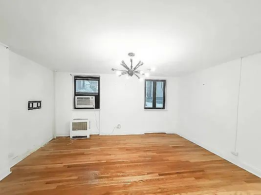 1st image of 2 E 30th St APT 1B
