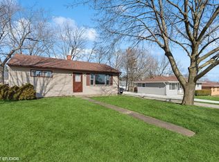 2618 Theresa Ave, Waukegan, IL 60085