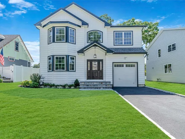 3754 Marilyn Drive, Seaford, NY 11783