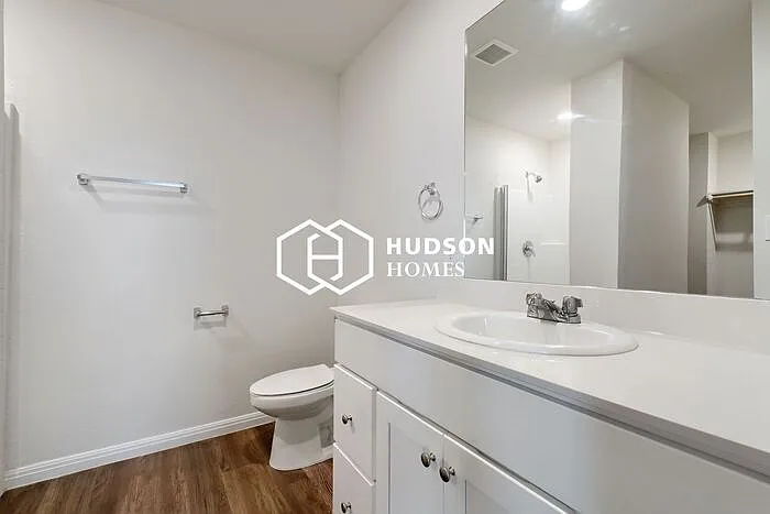 7610 Florence Dr — Photo 11