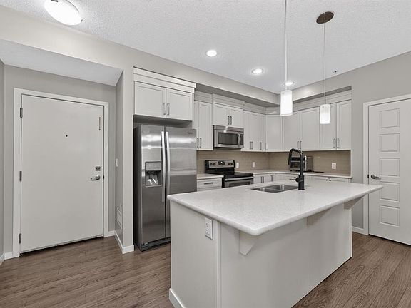 4th image of 6603 S New Brighton Ave SE #203