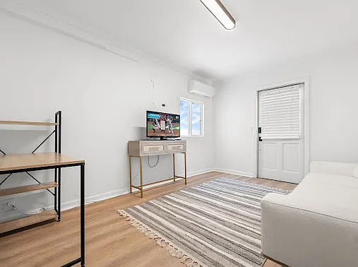 504 1/2 Avocado Ave — Photo 17