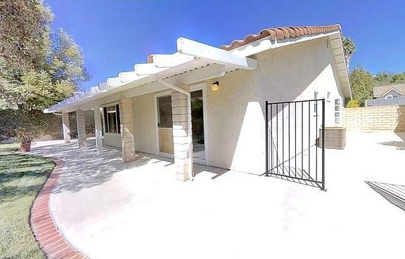 5th image of 4129 Oakcliff Dr