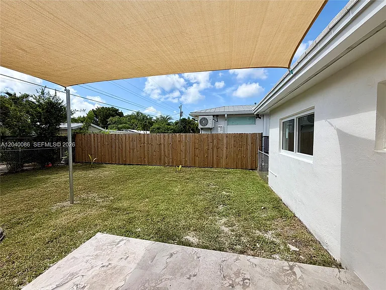 8235 SW 62nd Pl — Photo 32