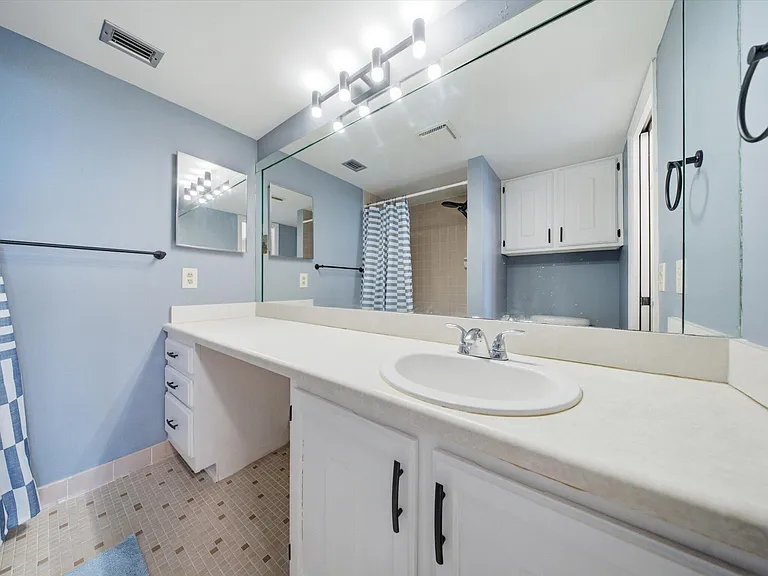 6539 Coral Lake Dr #403 — Photo 20