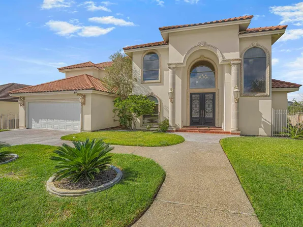 202 Lake Powell Dr, Laredo, TX 78041