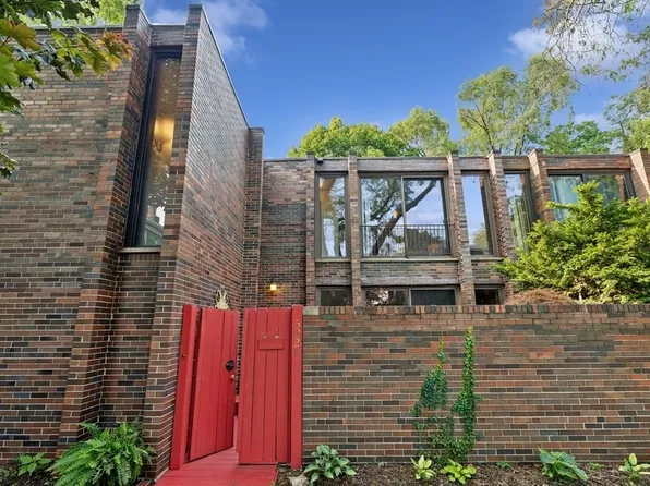 5229 S University Ave, Chicago, IL 60615