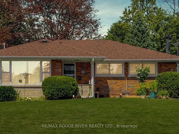 46 Sunset Dr, Oshawa, ON L1G 3L1