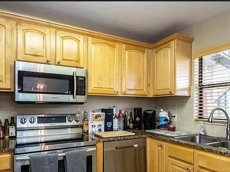 6150 Gulfport Blvd S #101 — Photo 6