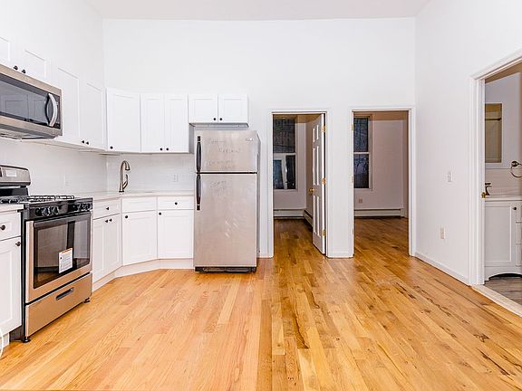 2nd image of 1080 Greene Ave #11