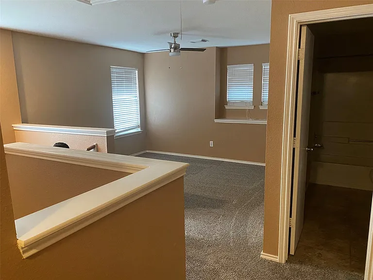 18206 Coreland Ln — Photo 14