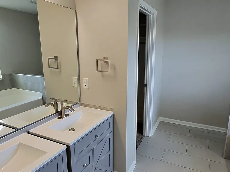 635 School House Ln — Photo 17